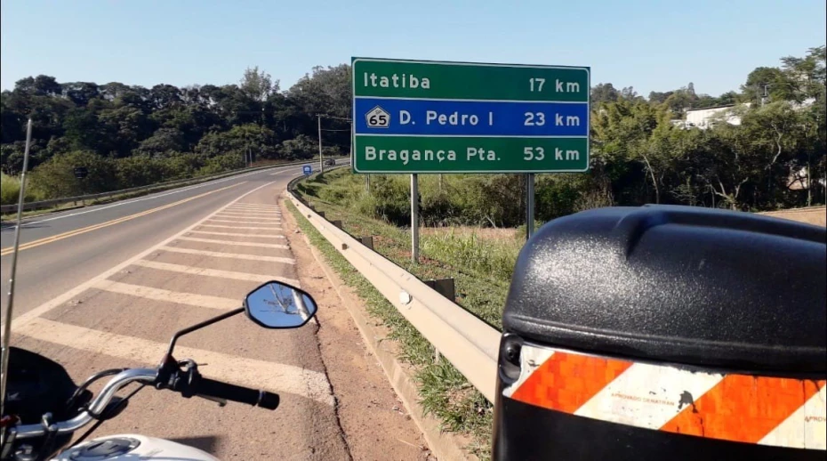 Foto 1:  — R.A Transportes 